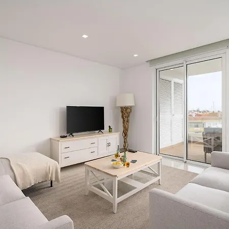 Marina View 3 With Pool By Homing * Lagos