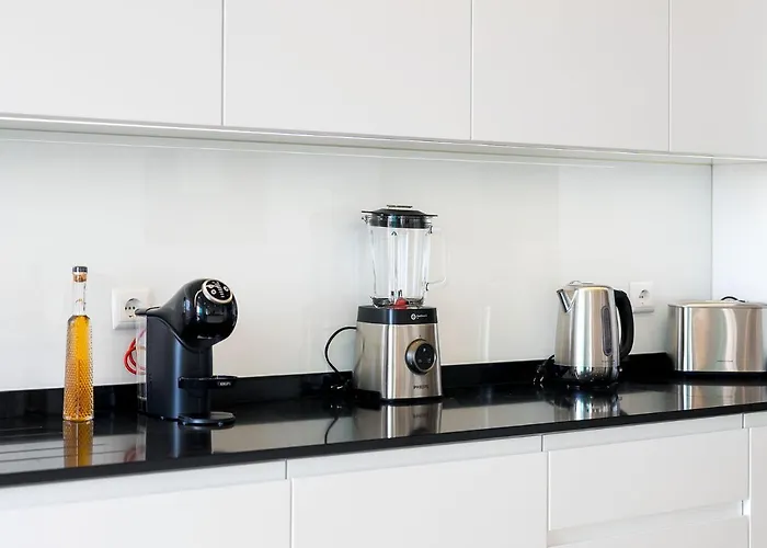 Marina View 3 With Pool By Homing * Lagos