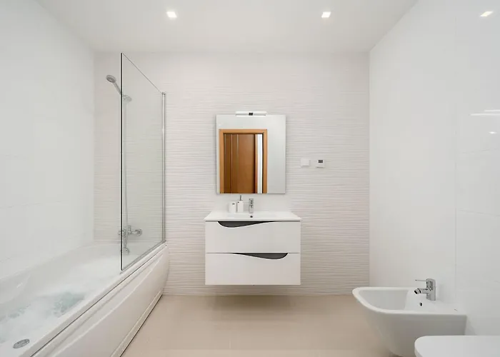 Marina View 3 With Pool By Homing Lagos