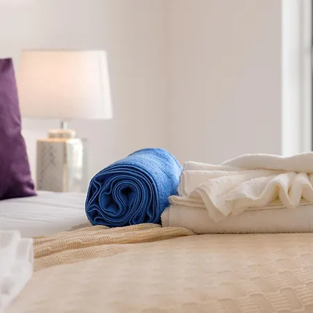 Apartment Marina View 3 With Pool By Homing Lagos