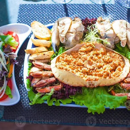 Marina View 3 With Pool By Homing Lagos